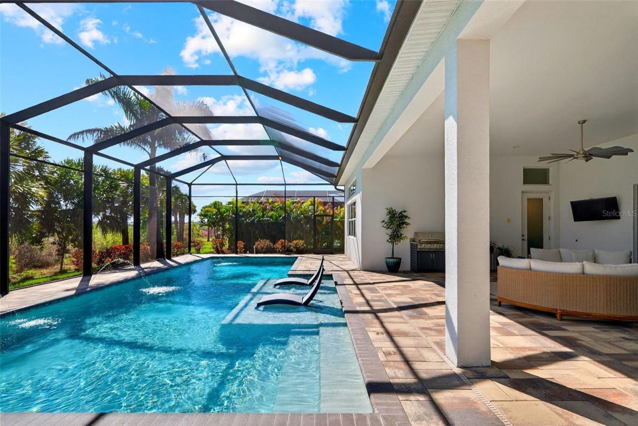 8276 Redonda Loop, Lakewood Ranch, FL 34202 Photo