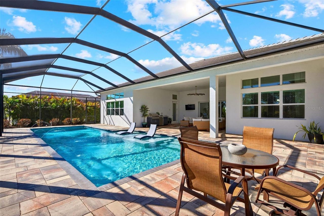 8276 Redonda Loop, Lakewood Ranch, FL 34202 Photo