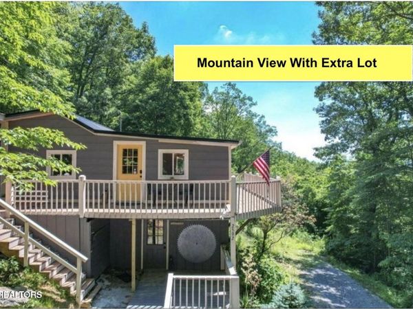 2592 Bluff Mountain Rd, Pigeon Forge, TN 37876