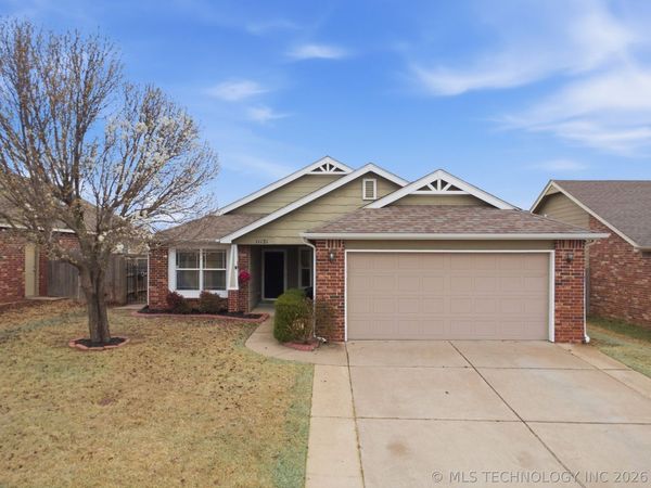 11121 N 144th East Avenue, Owasso, OK 74055