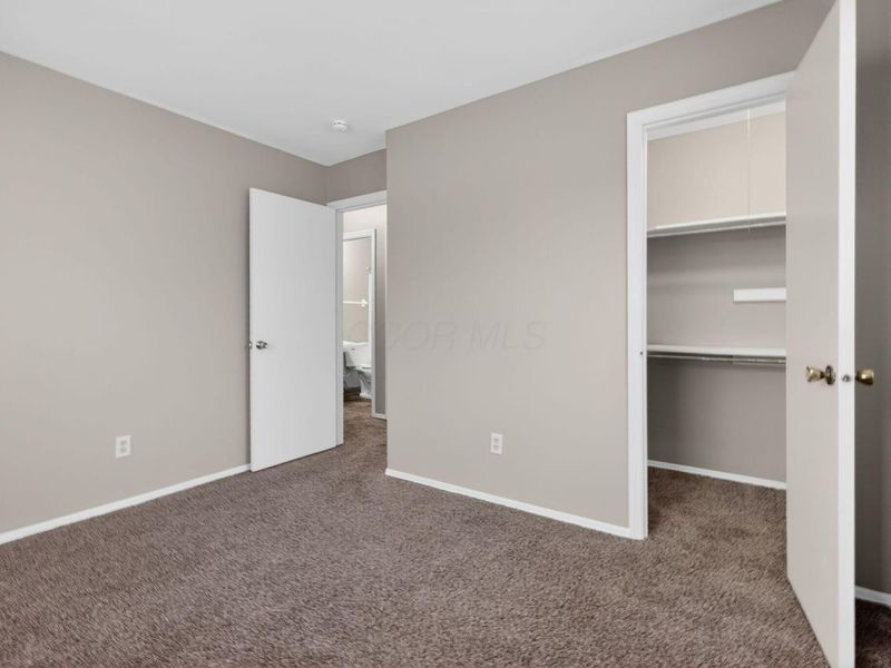 868 Liverpool Place , Westerville, OH 43081 Photo 16