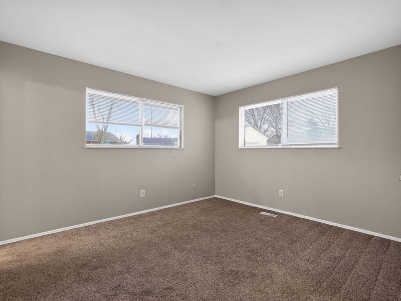 868 Liverpool Place , Westerville, OH 43081 Photo 4