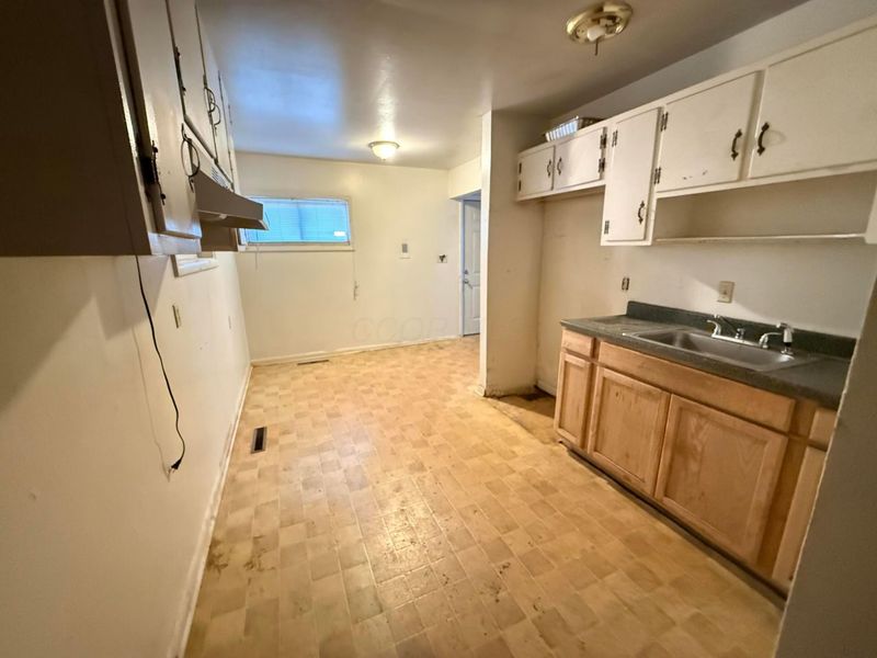 2282 Dawnlight Avenue , Columbus, OH 43211 Photo 3