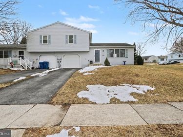 2 FURMAN ROAD , DILLSBURG, PA 17019