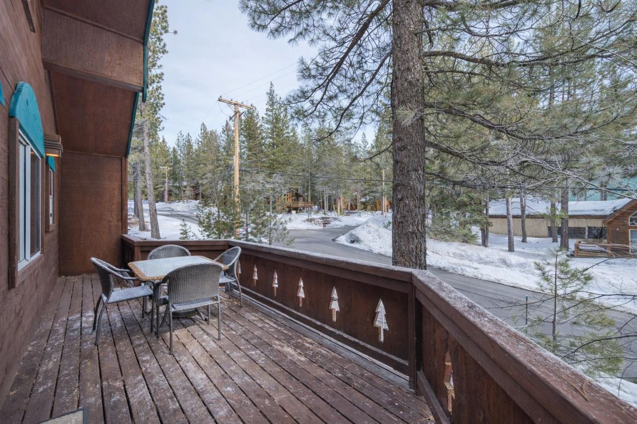 11870 Muhlebach Way, Truckee, CA 96161 Photo