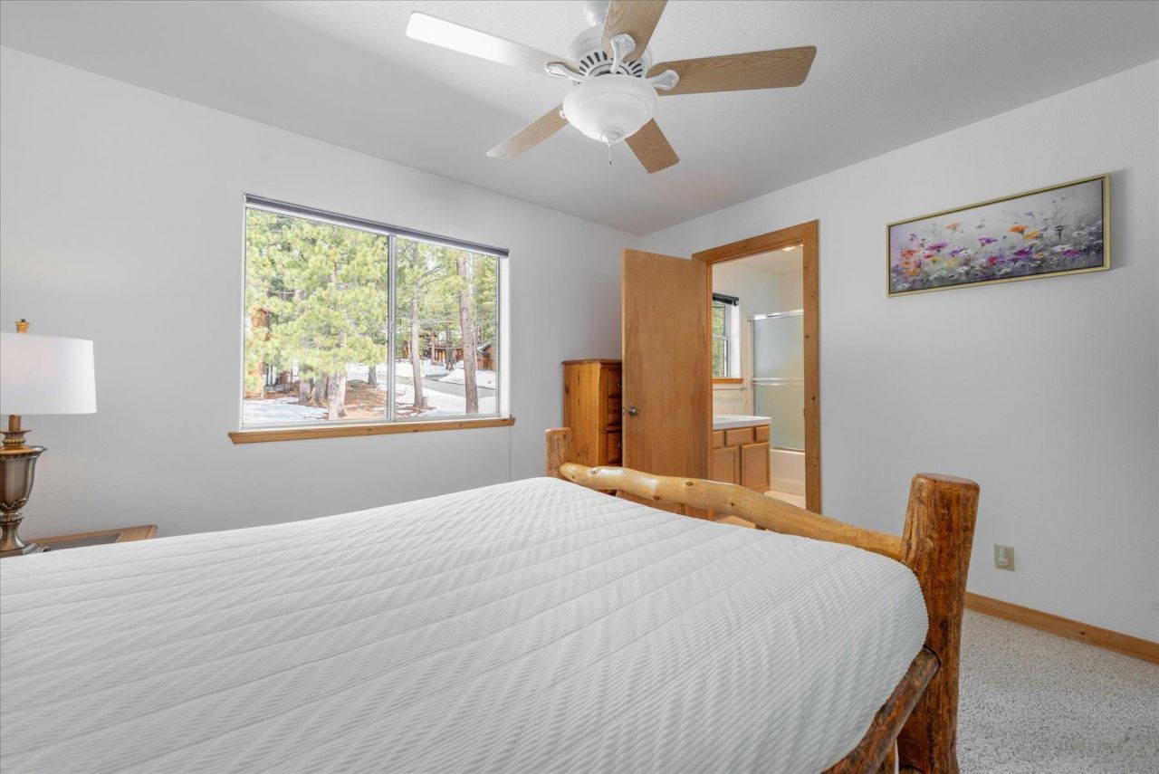 11870 Muhlebach Way, Truckee, CA 96161 Photo