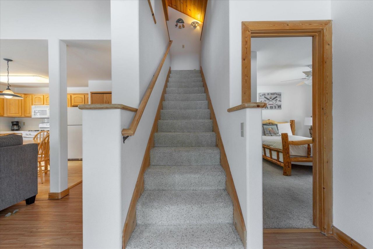 11870 Muhlebach Way, Truckee, CA 96161 Photo