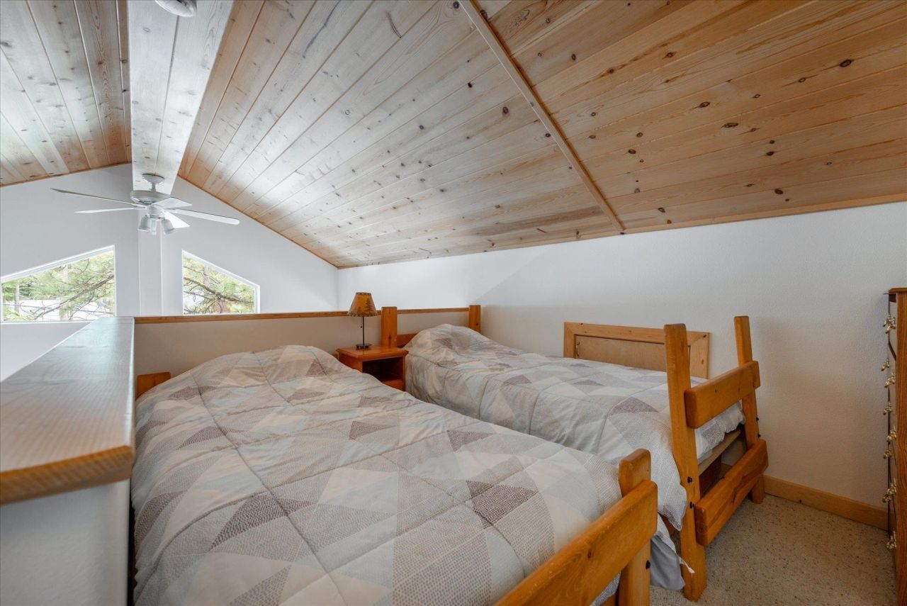 11870 Muhlebach Way, Truckee, CA 96161 Photo