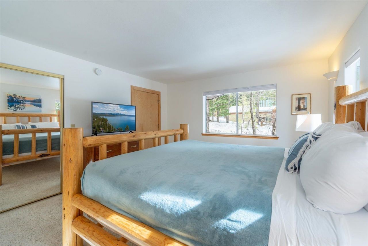 11870 Muhlebach Way, Truckee, CA 96161 Photo