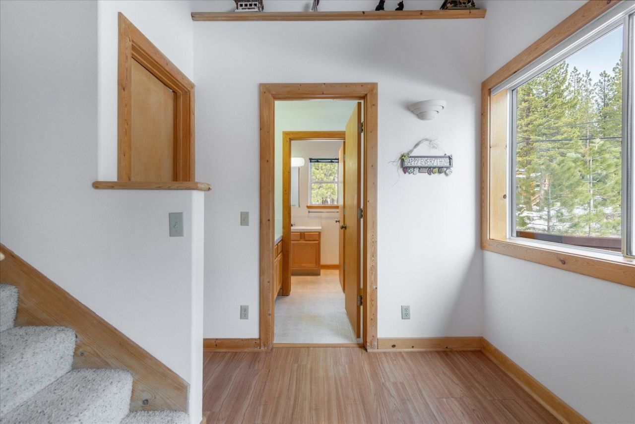 11870 Muhlebach Way, Truckee, CA 96161 Photo