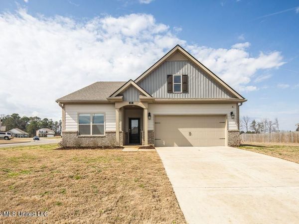 87 Banks Boulevard, Byhalia, MS 38611