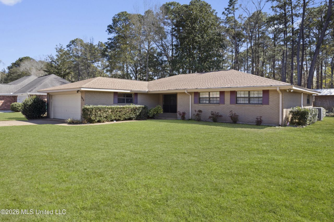 1034 Conley Circle, Ocean Springs, MS 39564 Main Photo