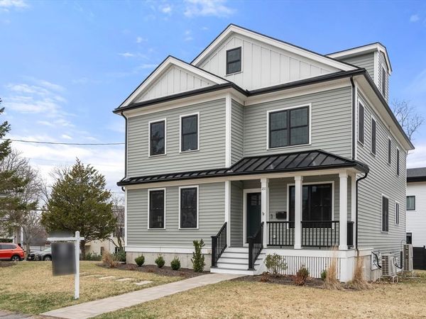 211 Florence Ave, Arlington, MA 02476