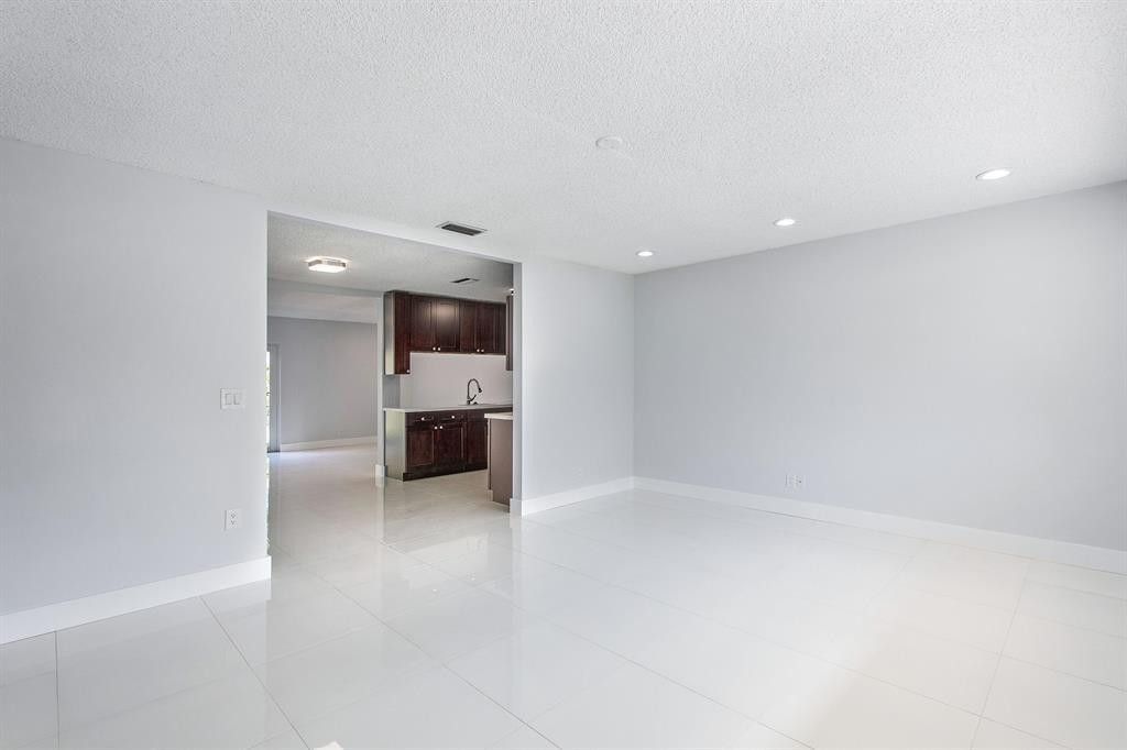 9611 Saddlebrook Drive, Boca Raton, FL 33496 Photo