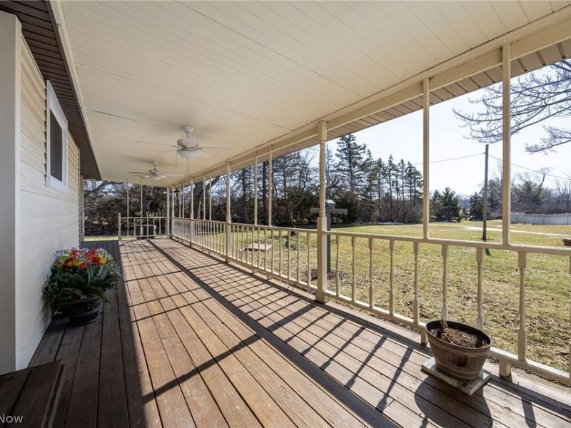 5220 Center Road, Brunswick Hills, OH 44212 Photo 10