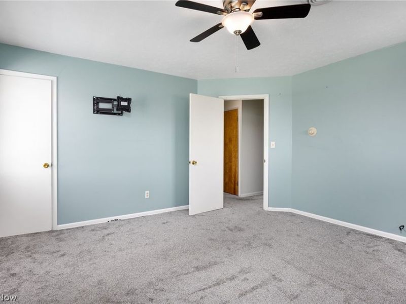 5220 Center Road, Brunswick Hills, OH 44212 Photo 16