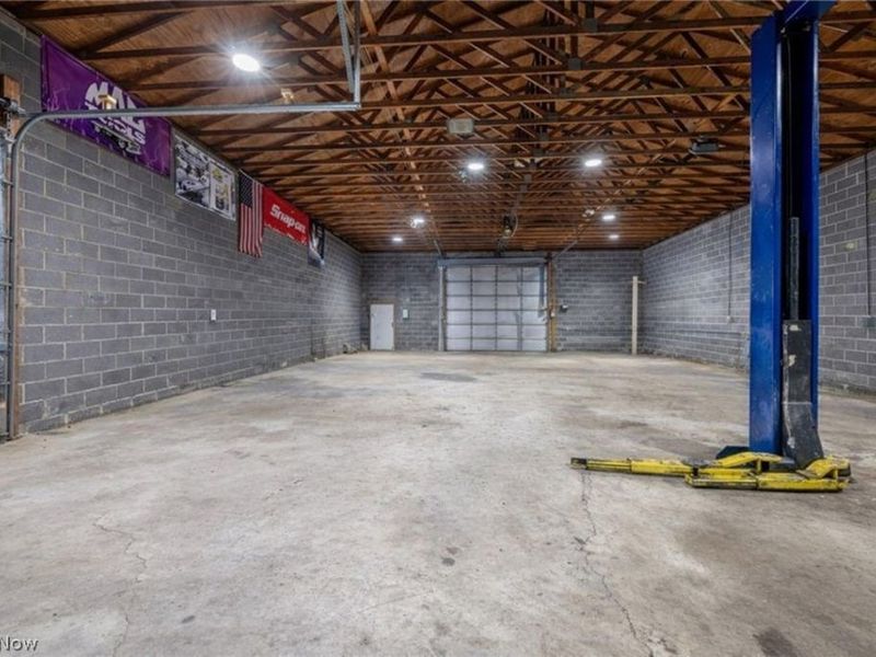 5220 Center Road, Brunswick Hills, OH 44212 Photo 41