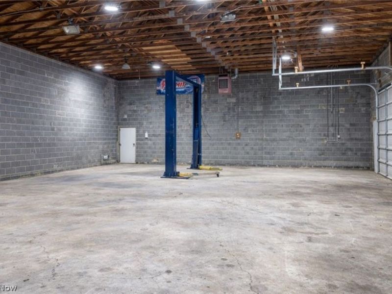 5220 Center Road, Brunswick Hills, OH 44212 Photo 42