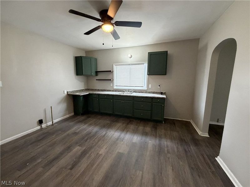 15340 Yorick Avenue, Unit Lower, Cleveland, OH 44110 Photo 2