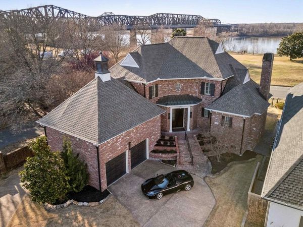 123 FOUNDERS LN, Memphis, TN 38103