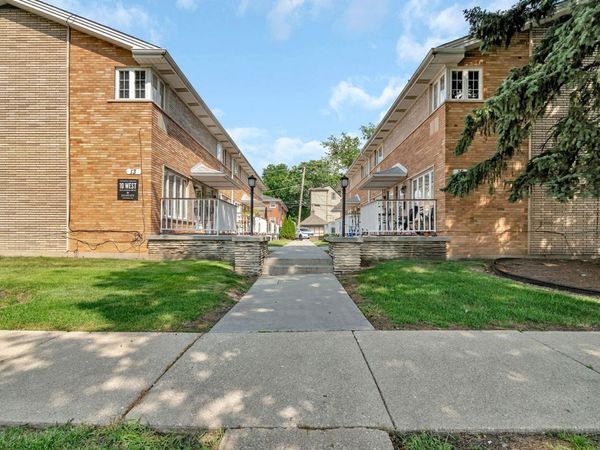 15 S Waiola Avenue , Unit 6, La Grange, IL 60525