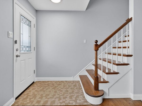 15 S Waiola Avenue , Unit 6, La Grange, IL 60525