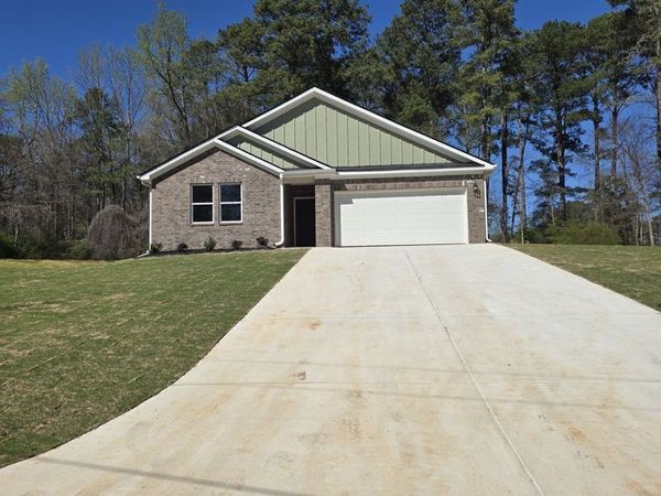 239 Swan Lake Road, Stockbridge, GA 30281