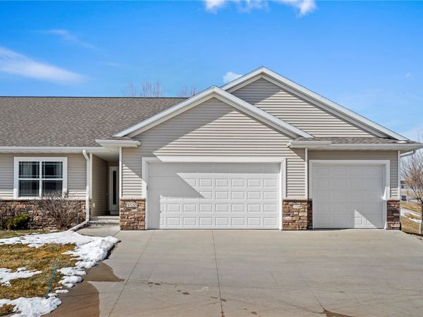 3535 Pioneer Avenue SE, Cedar Rapids, IA 52403