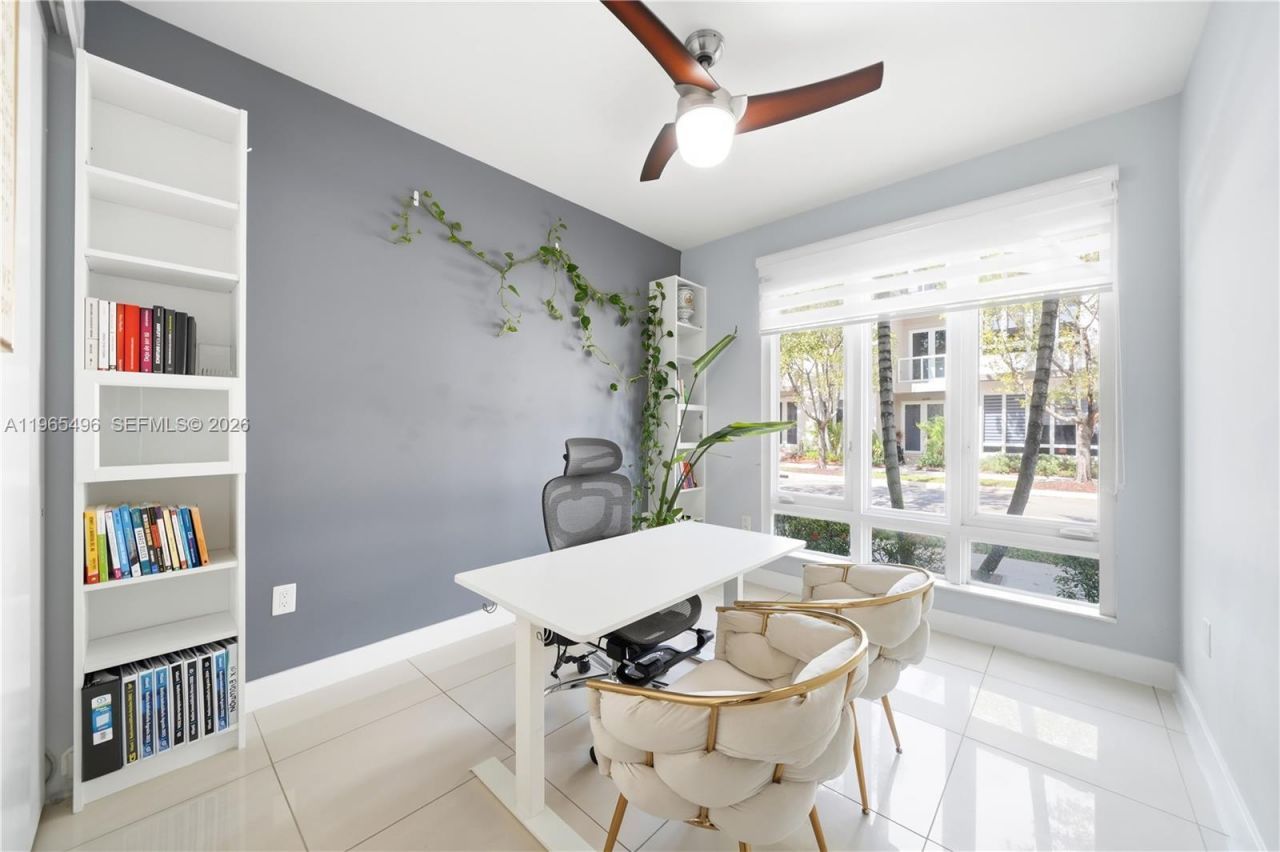 10530 NW 63rd Ter, Doral, FL 33178 Photo