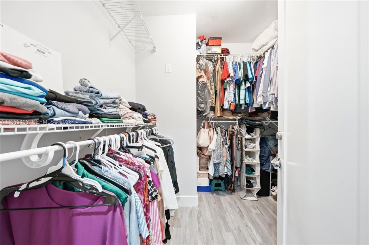 10530 NW 63rd Ter, Doral, FL 33178 Photo