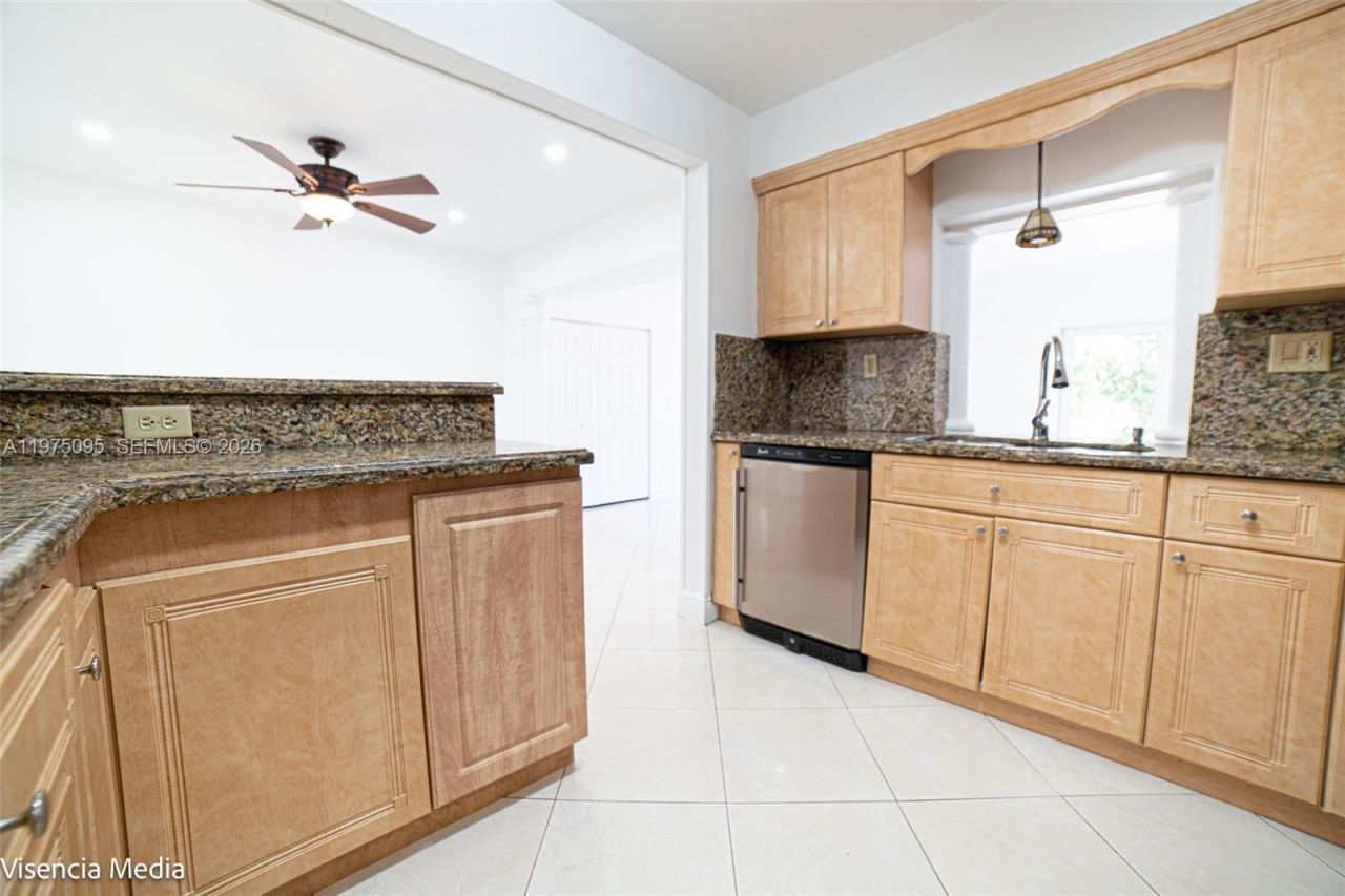 783 W 78th St, Unit 1, Hialeah, FL 33014 Photo