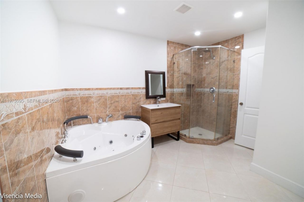 783 W 78th St, Unit 1, Hialeah, FL 33014 Photo