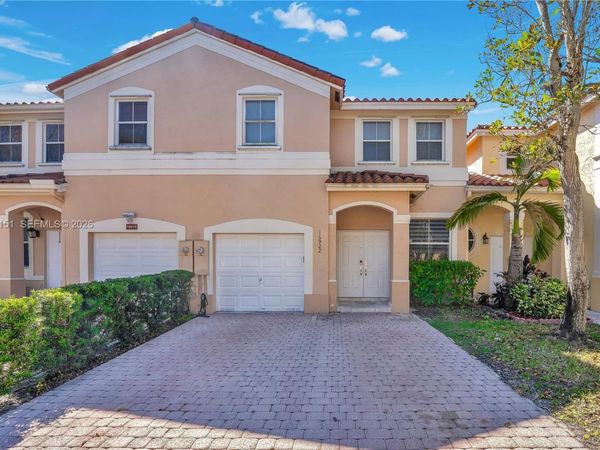 16922 SW 35th St , Miramar, FL 33027