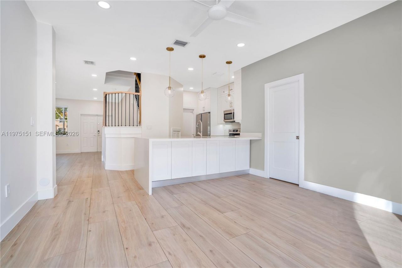 16922 SW 35th St, Miramar, FL 33027 Photo