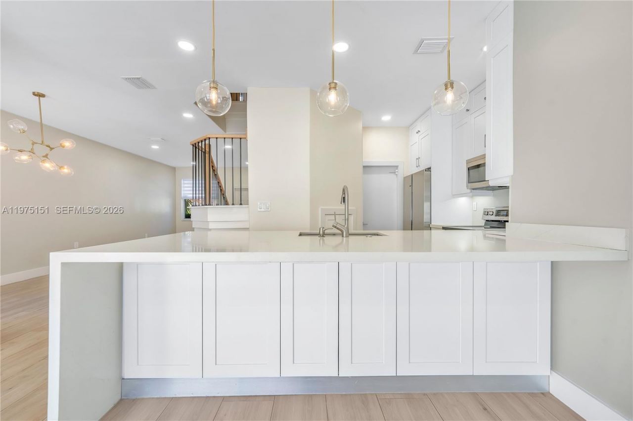 16922 SW 35th St, Miramar, FL 33027 Photo