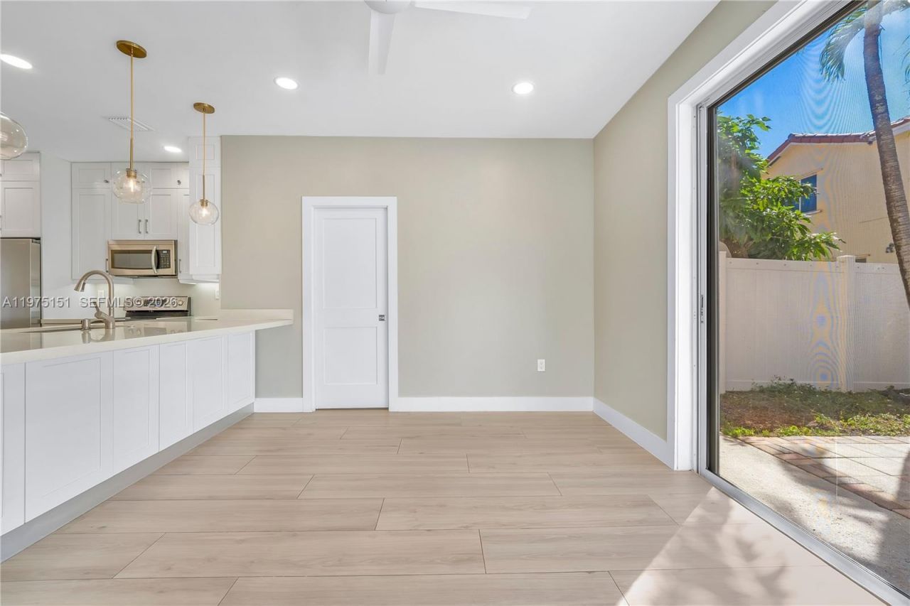 16922 SW 35th St, Miramar, FL 33027 Photo