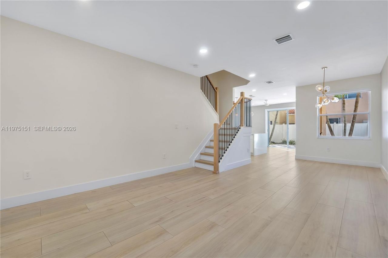 16922 SW 35th St, Miramar, FL 33027 Photo