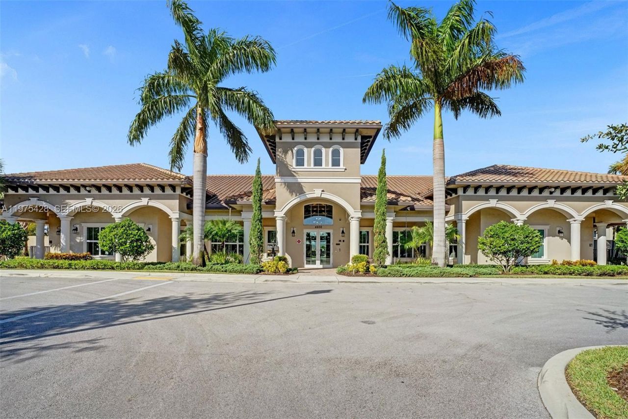 4764 Eucalyptus Dr , Hollywood, FL 33021 Photo