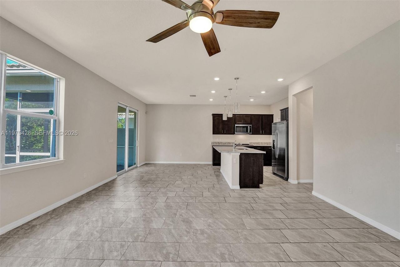 4764 Eucalyptus Dr , Hollywood, FL 33021 Photo