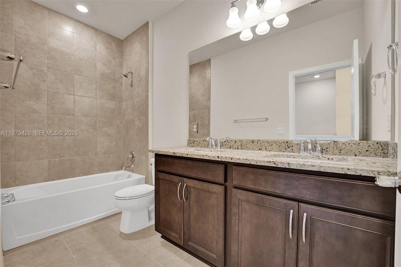 4764 Eucalyptus Dr , Hollywood, FL 33021 Photo