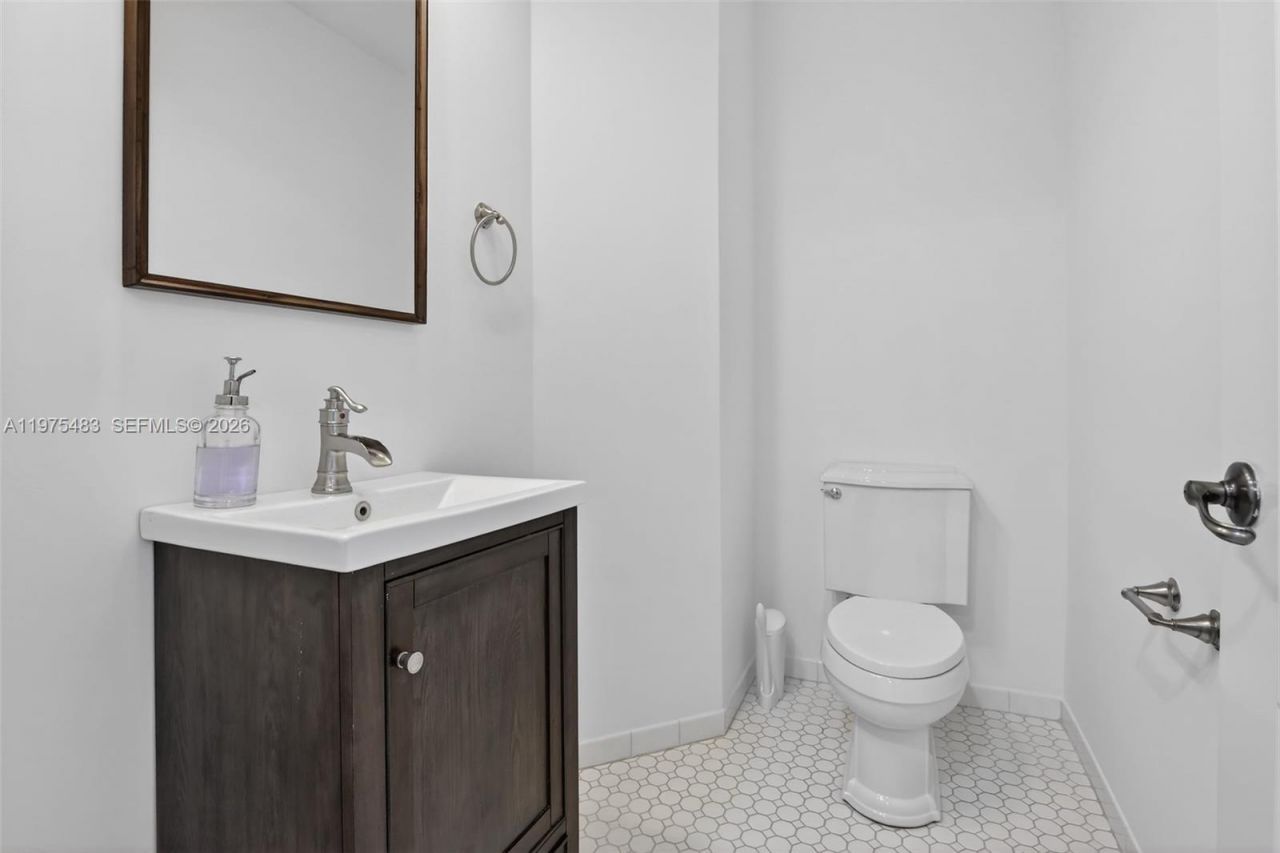 411 SW 13th Ter, Fort Lauderdale, FL 33312 Photo