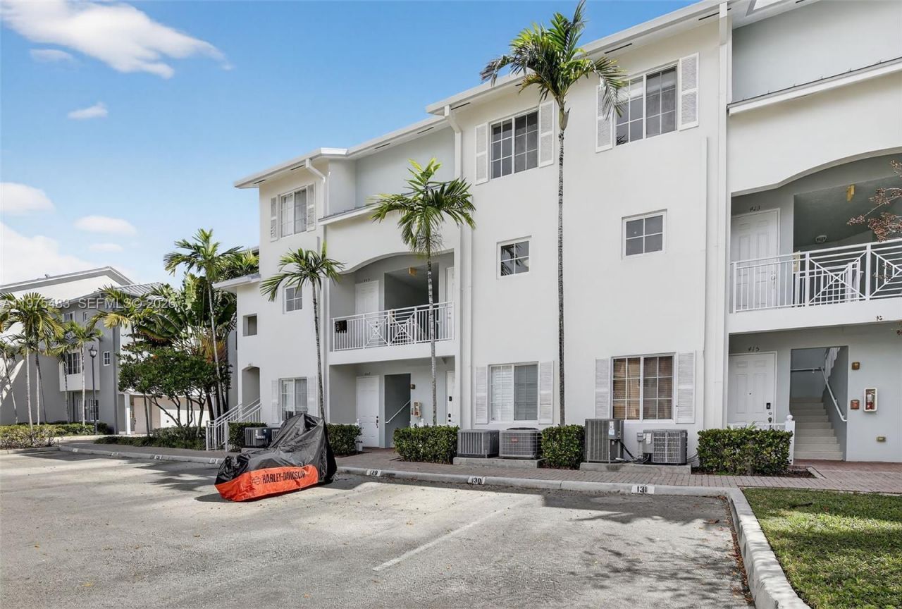 411 SW 13th Ter, Fort Lauderdale, FL 33312 Photo