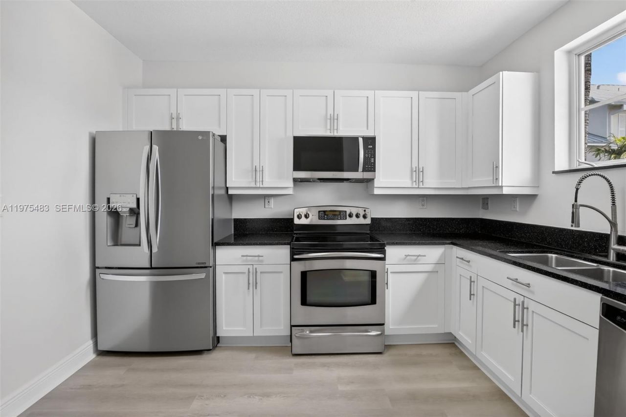 411 SW 13th Ter, Fort Lauderdale, FL 33312 Photo