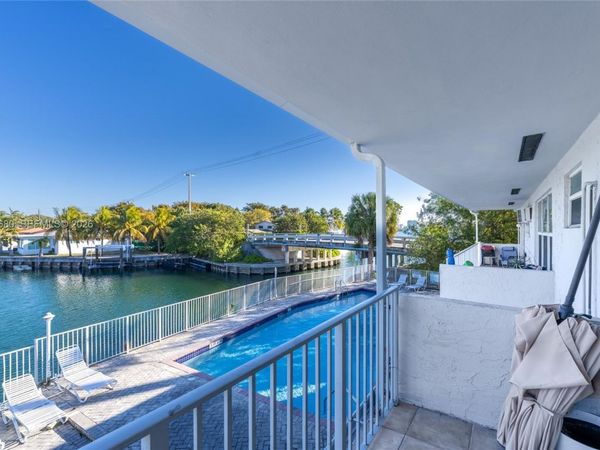 2225 NE 123rd St , Unit 215, North Miami, FL 33181