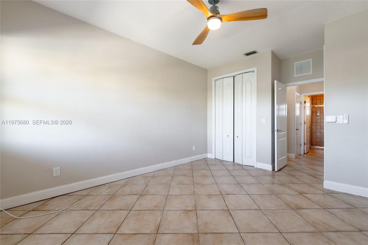 2225 NE 123rd St, Unit 215, North Miami, FL 33181 Photo