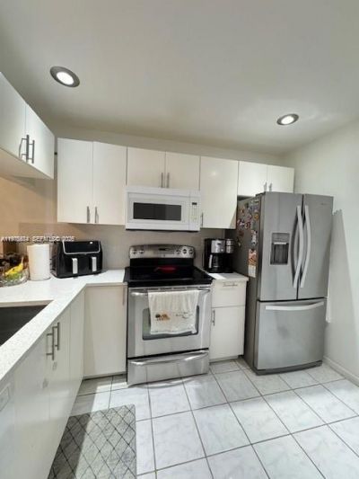 10445 NW 11th St, Unit 201, Pembroke Pines, FL 33026 Photo