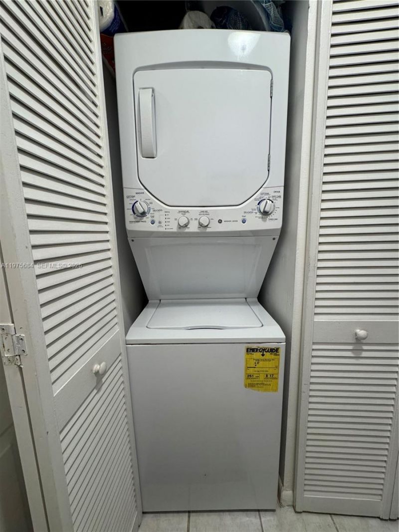 10445 NW 11th St, Unit 201, Pembroke Pines, FL 33026 Photo