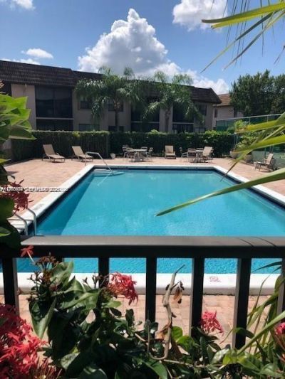 10445 NW 11th St, Unit 201, Pembroke Pines, FL 33026 Photo