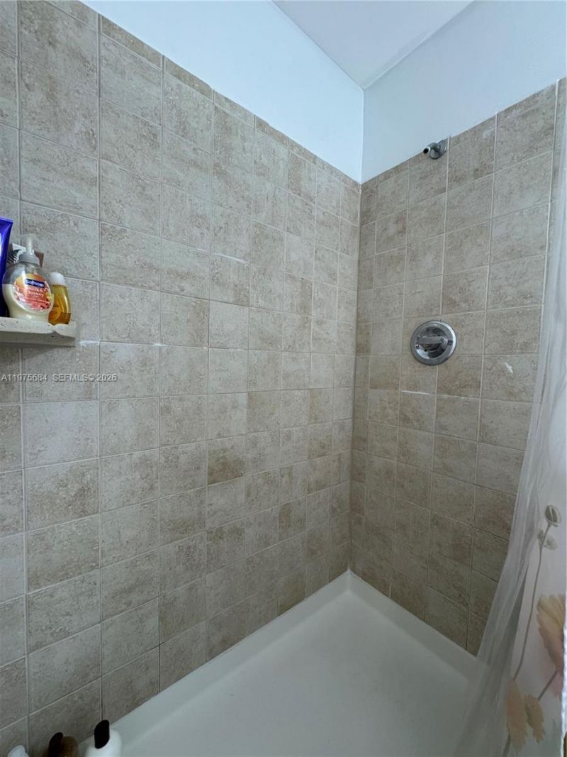 10445 NW 11th St, Unit 201, Pembroke Pines, FL 33026 Photo