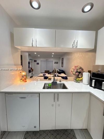 10445 NW 11th St, Unit 201, Pembroke Pines, FL 33026 Photo